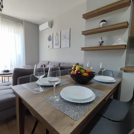 Golden View شقة *