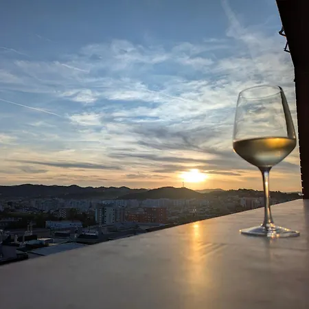 Golden View شقة *