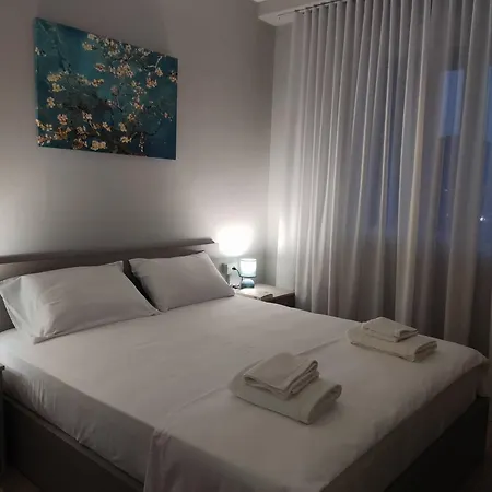 Golden View * تيرانا