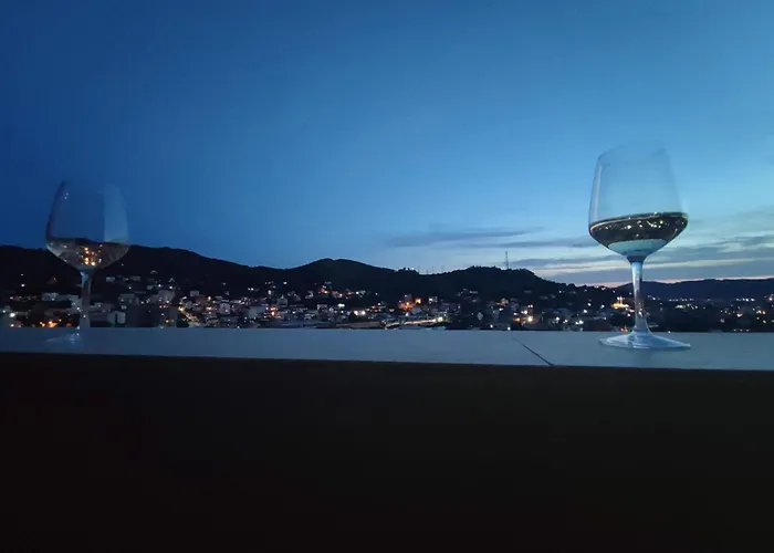 Golden View 地拉那