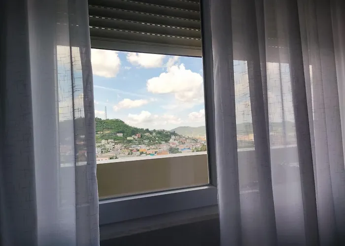Golden View 公寓